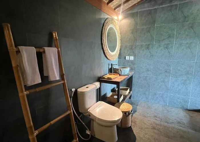 Uma Kori 4*
